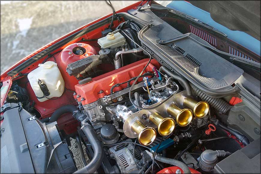 Bmw 4 Cylinder Fitted With Racehead Itb Kit 1